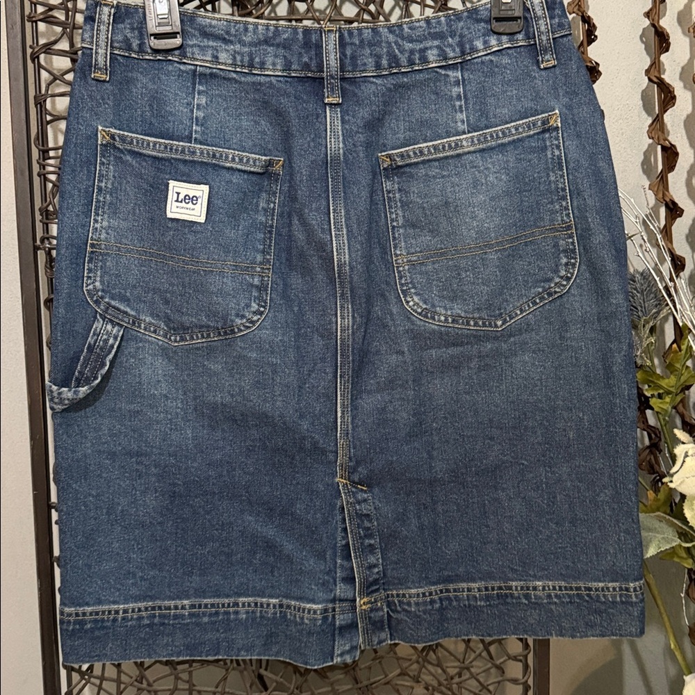 Lee Jean Skirt Size Medium - Picture 4 of 6